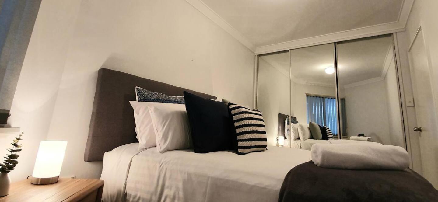 Sandcastles Beachfront Luxury Retreat Apartment Perth Exteriör bild